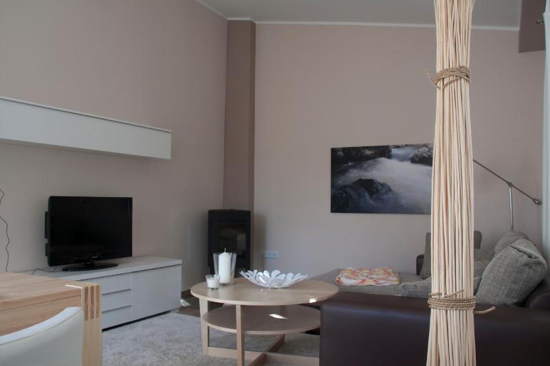 Two-Bedroom Bungalow image 4