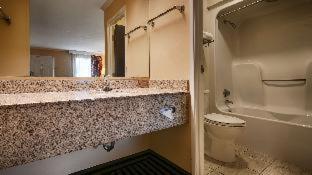 Room #42306513 image 3