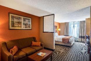 Accessible Suite with Two Queen Beds and Roll In Shower Non Smoking image 2