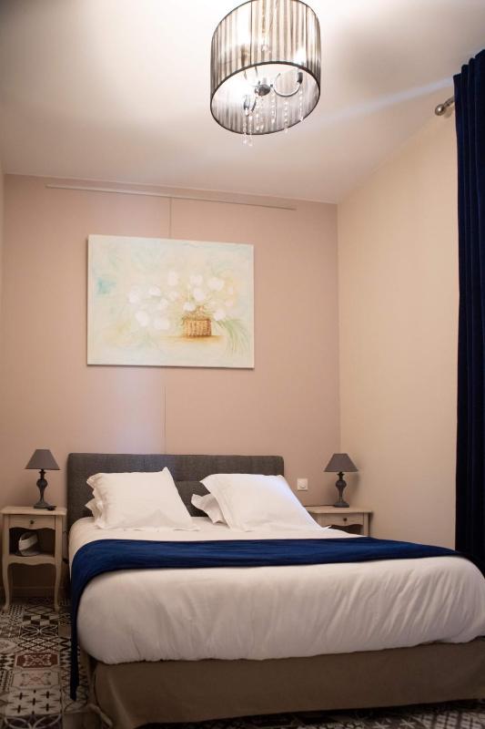 Double Room image 3
