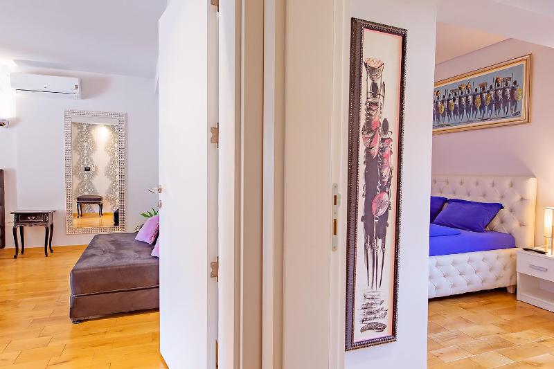 Lux Villa Belgrade - image 11