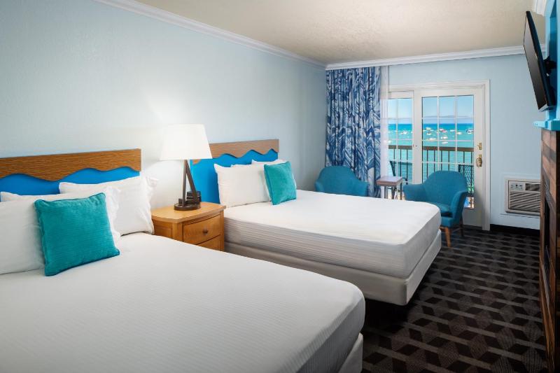 Superior Double Room Beachfront image 3