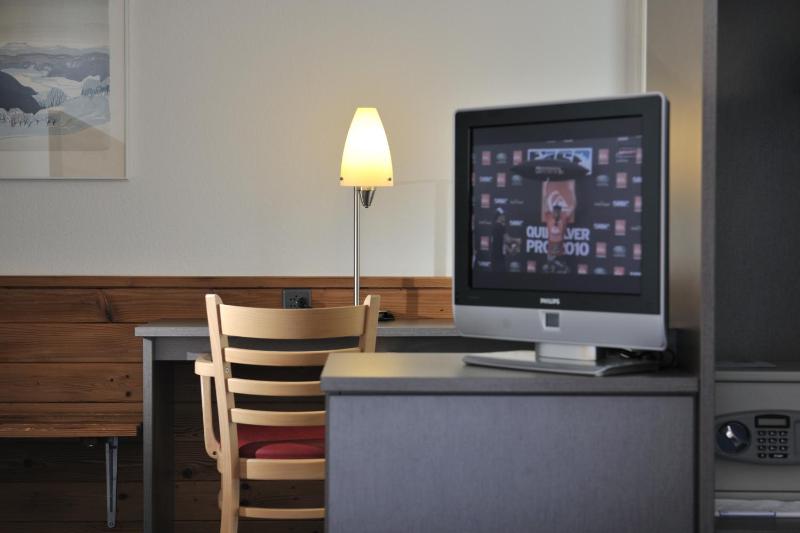 Standard Single Room image 3