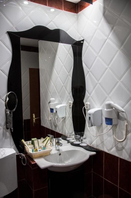 Superior Double Room image 1