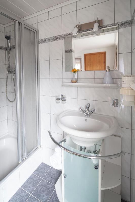 Two-Bedroom Apartment with Balcony (4 Adults) image 3