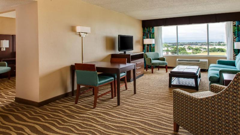 King Suite image 2