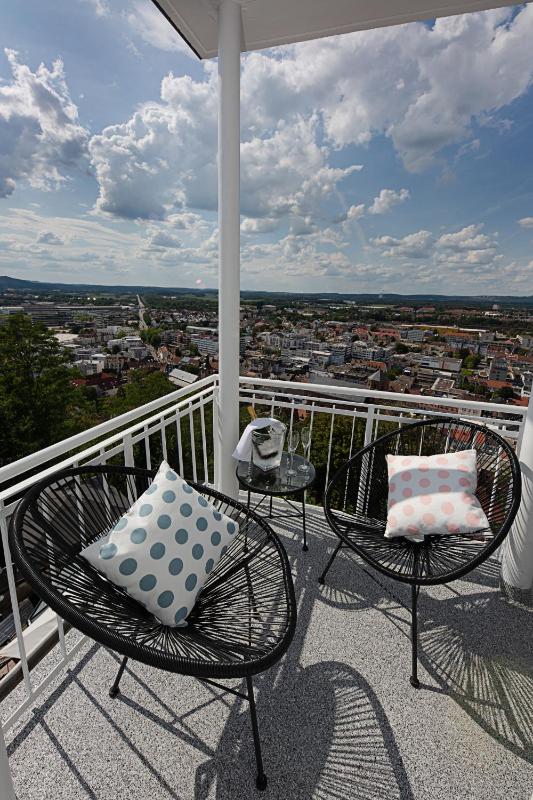 Double Room with Balcony image 4