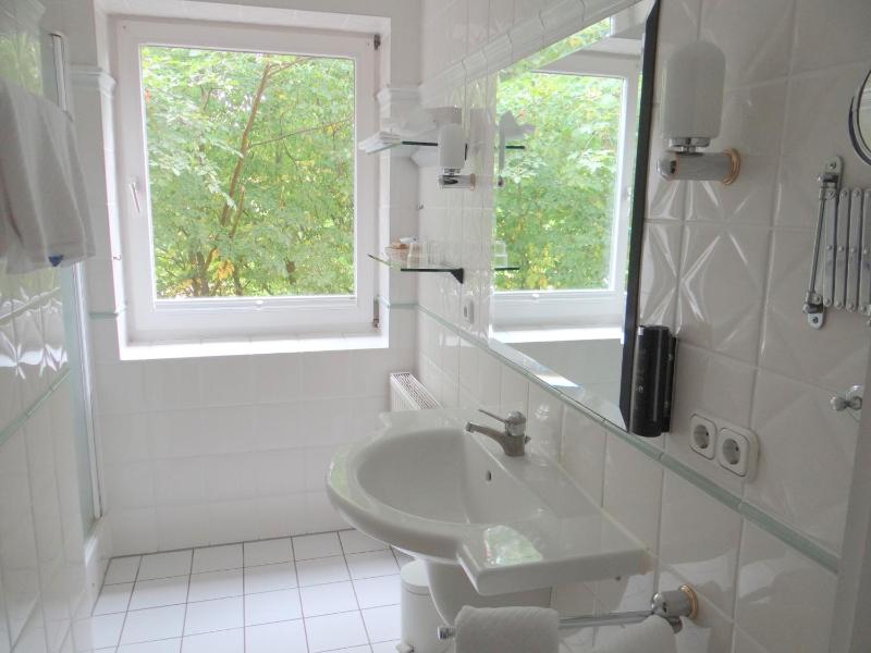 Double Room with Private Bathroom image 4