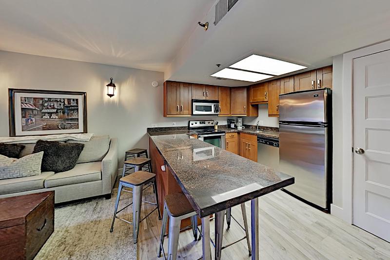 One-Bedroom Apartment image 2