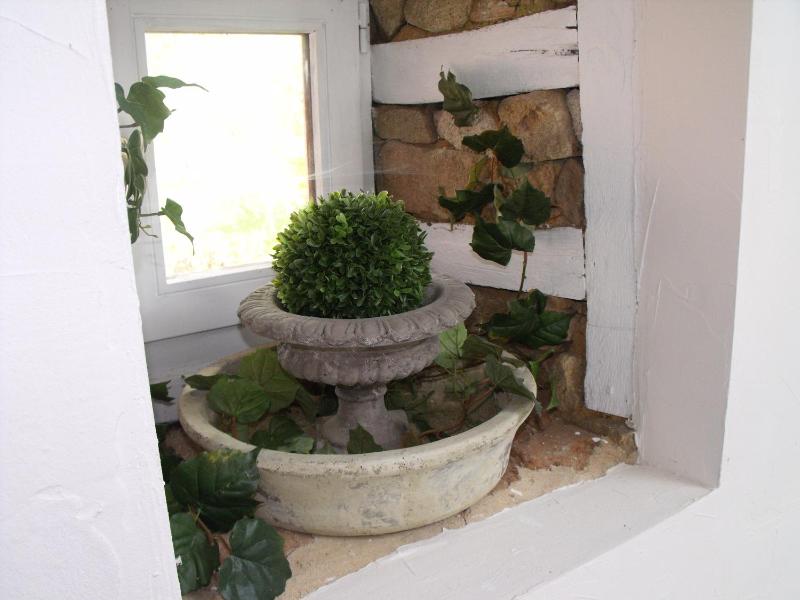 Two-Bedroom Cottage image 2