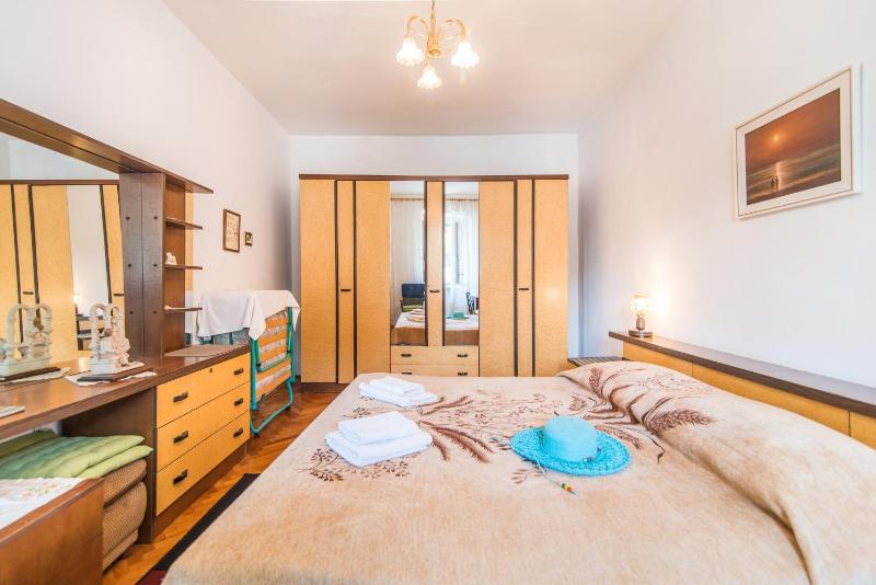 Double Room with Balcony and Sea View image 4