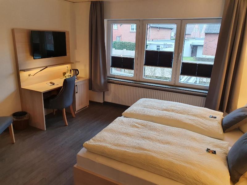 Comfort Double Room image 3
