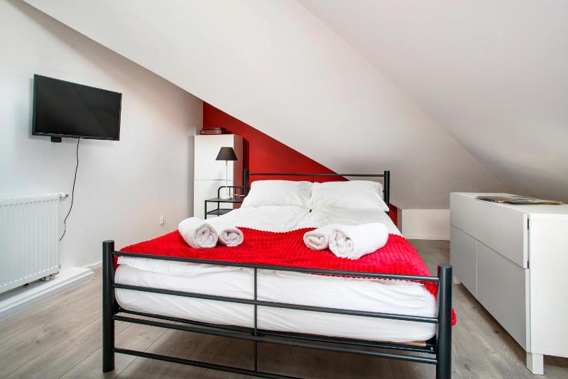 Apartment Zamojska 8 - Apartamenty GKM Lublin - image 11