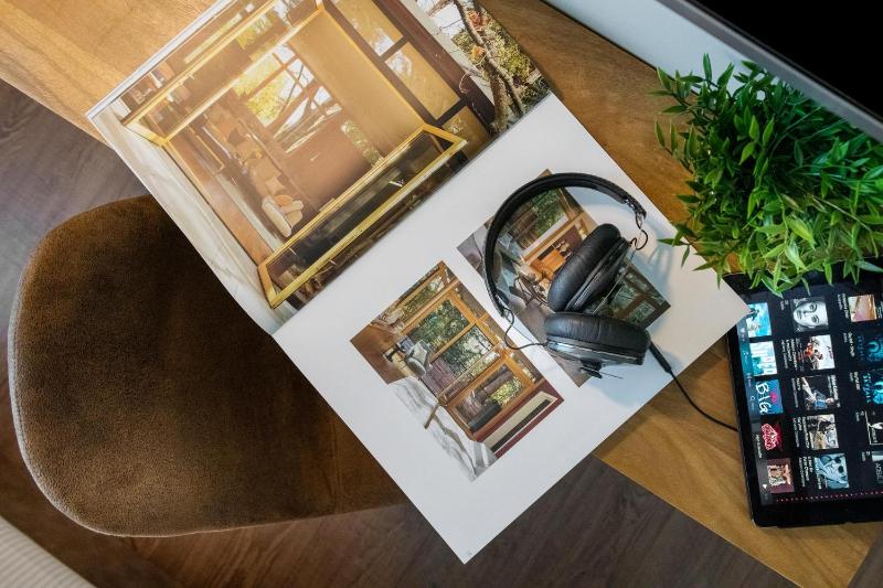 Executive Suite image 4