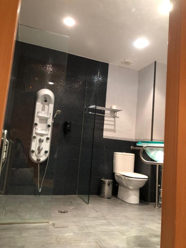 Double Room image 2
