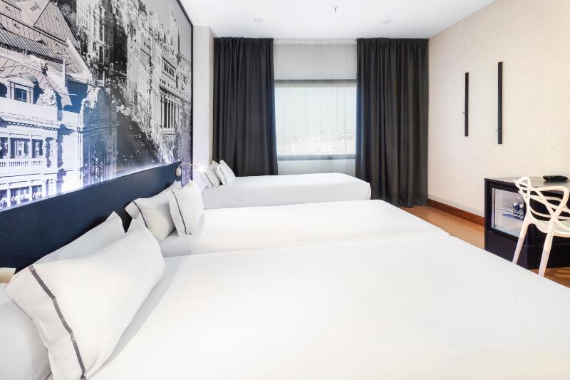 Basic Triple Room image 1