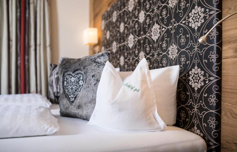 Superior Single Room image 3