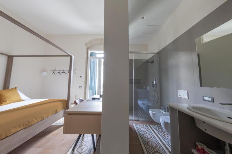 Deluxe Double Room with Castle View image 4