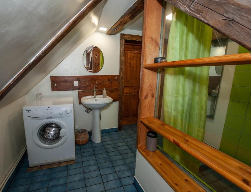 Standard Double Room with Shower image 4
