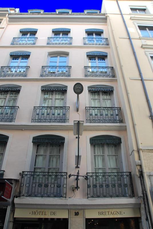 Hotel de Bretagne - image 1