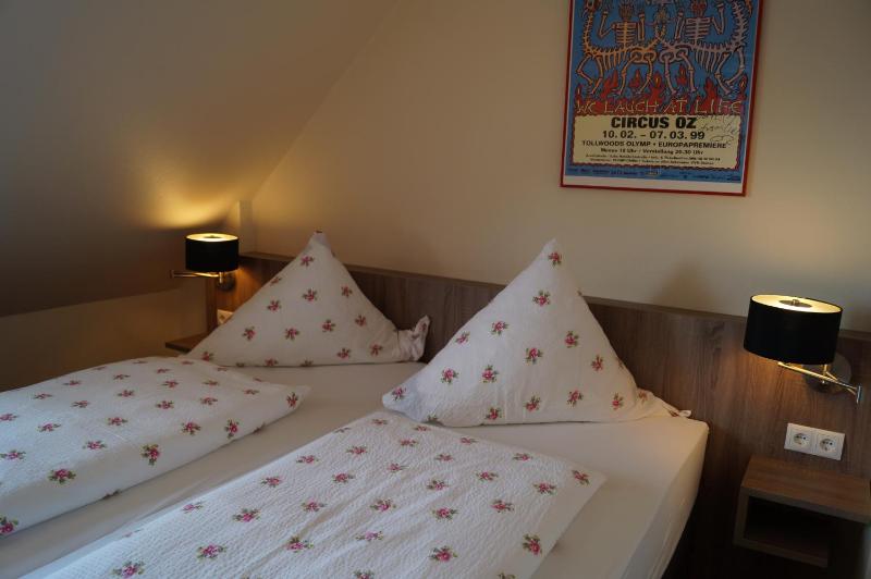 Classic Quadruple Room image 1