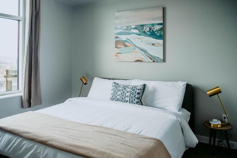 One-Bedroom Apartment (Self Check-in with Virtual Front Desk) image 4