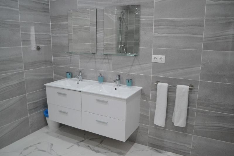 Genius Apartments - image 4