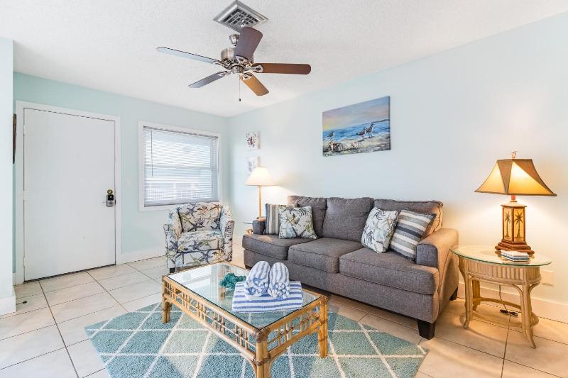 One Bedroom Apartment image 2