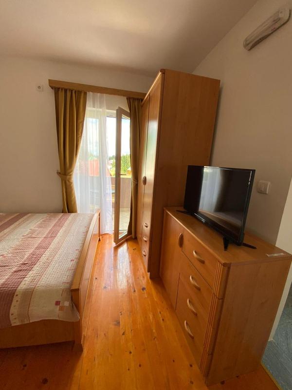 Comfort Studio Apartment with Balcony image 3