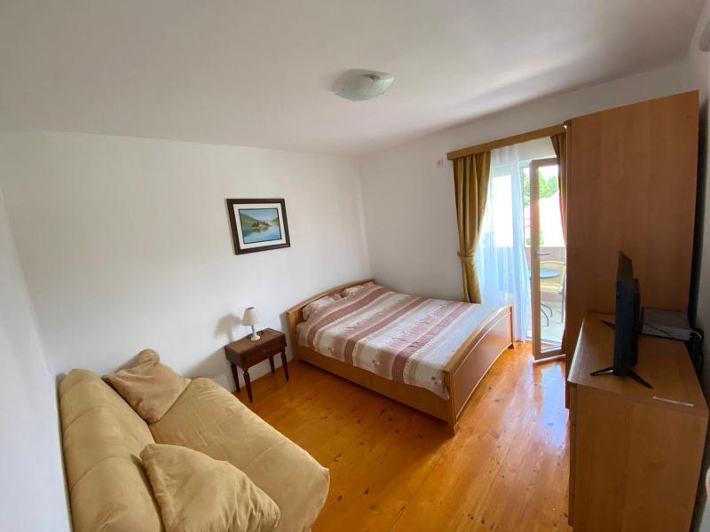 Comfort Studio Apartment with Balcony image 4