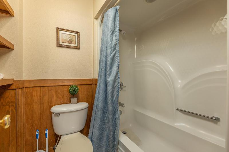 Enourmous Chalet for your perfect family Mountain Retreat - image 16
