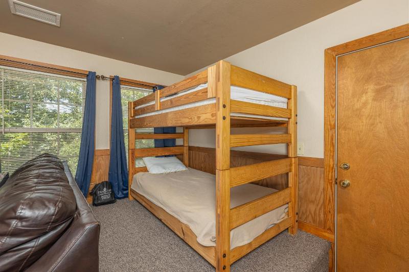 Enourmous Chalet for your perfect family Mountain Retreat - image 30