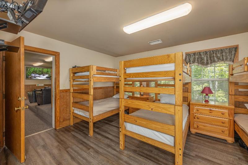 Enourmous Chalet for your perfect family Mountain Retreat - image 12