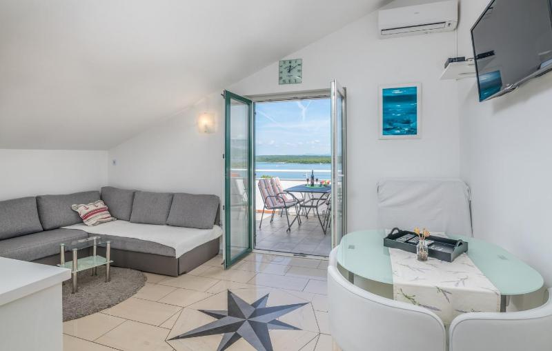 Apartment in Klimno - Insel Krk 13576 - image 7
