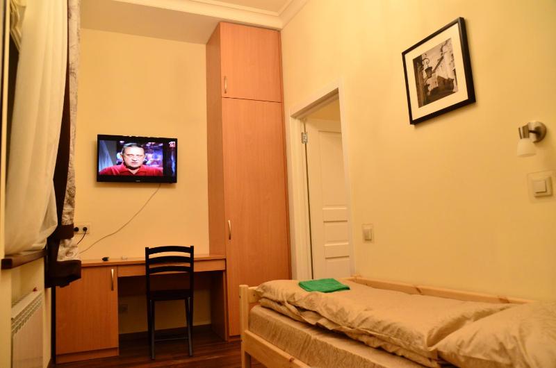 Double or Twin Room image 4