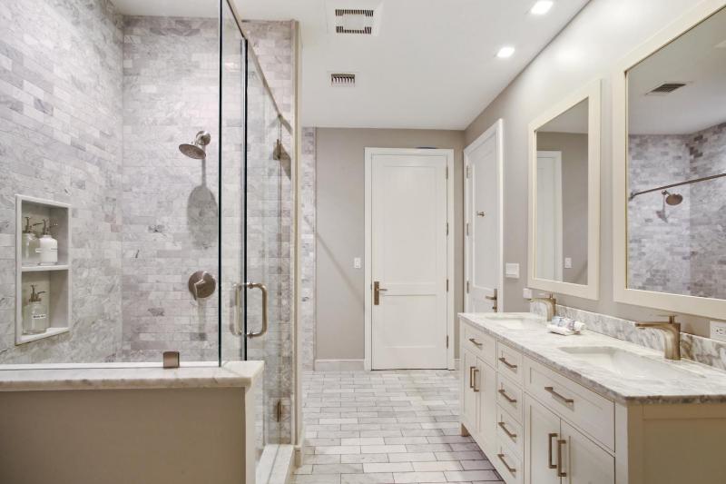 Two-Bedroom Penthouse Apartment image 3