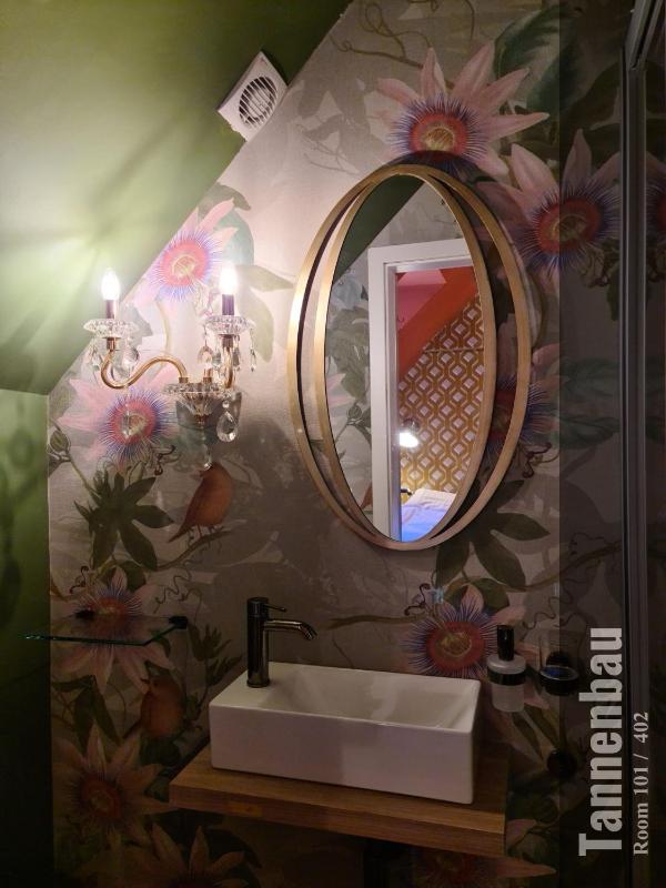 The Henry Self Check-In Guesthouse - image 8