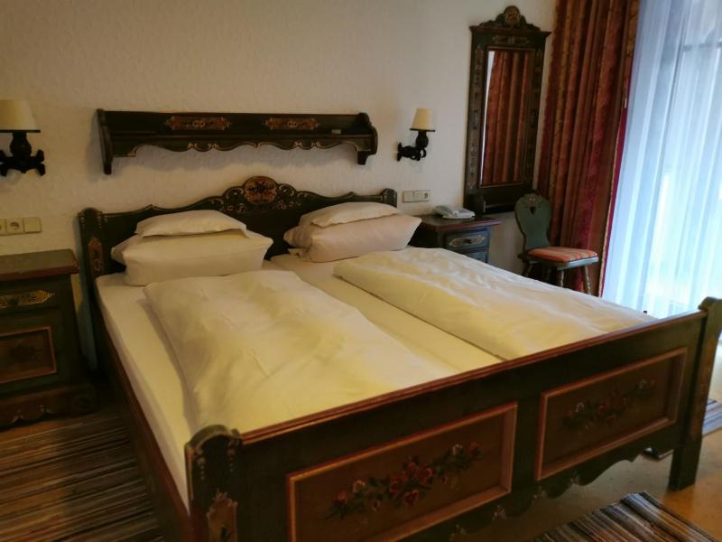 Small Double Room image 2