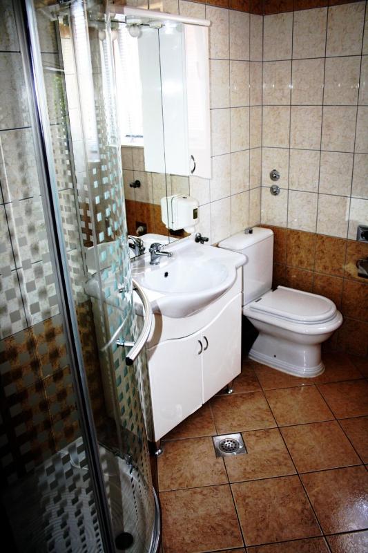 One-Bedroom Apartment (4 Adults) image 1