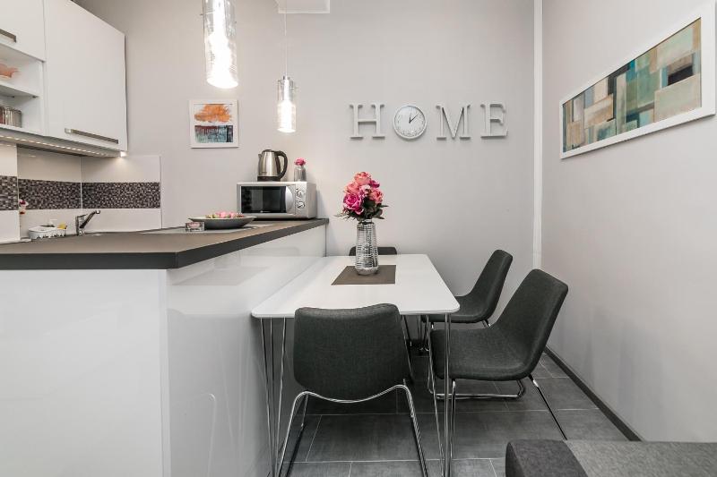 Gray Luxe - image 5