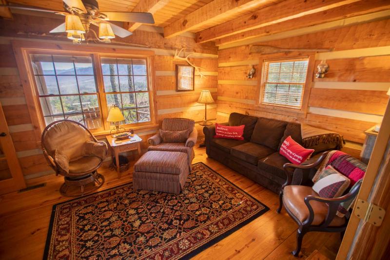 Chalet image 3