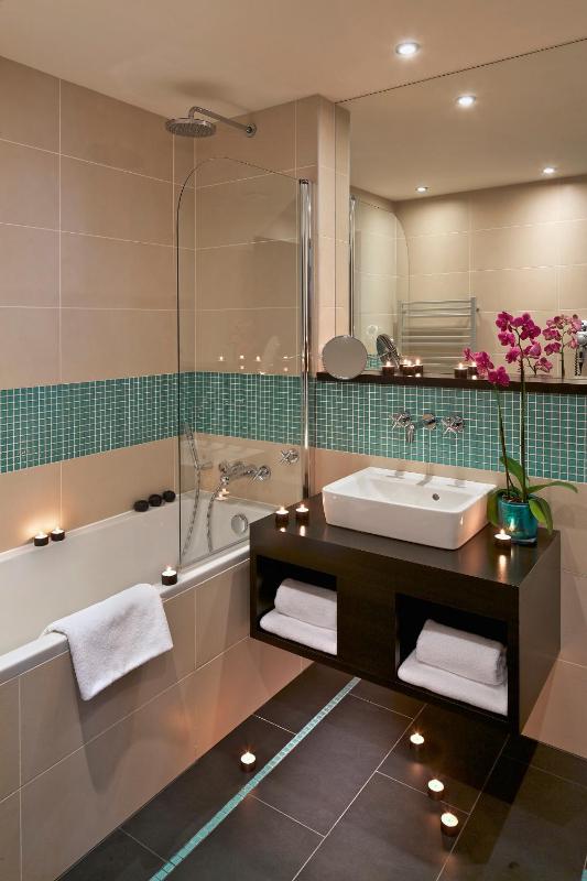 Red & Blue Design Hotel Prague - image 5