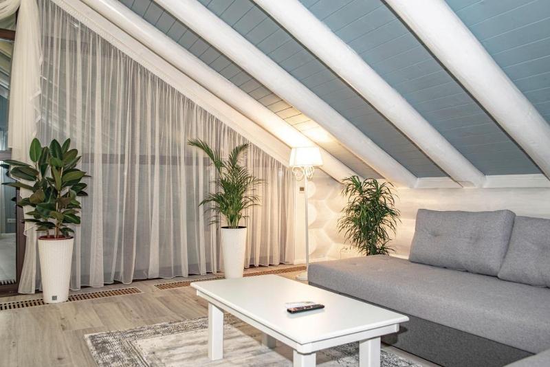 Family Suite with Balcony image 2