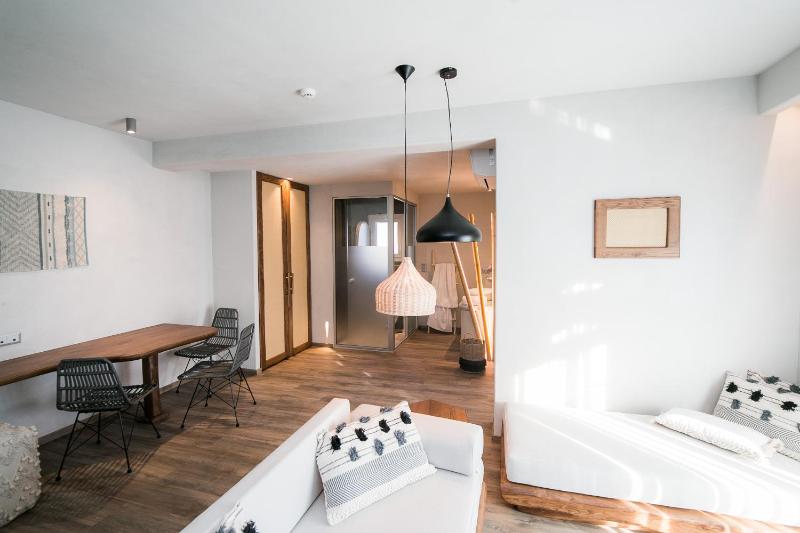 Sunrise Village Hotel Apartments - image 28