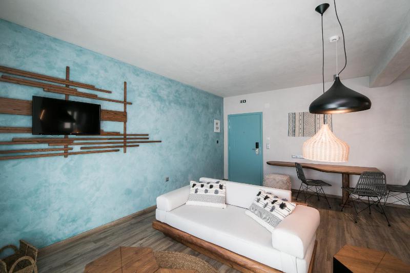 Sunrise Village Hotel Apartments - image 24