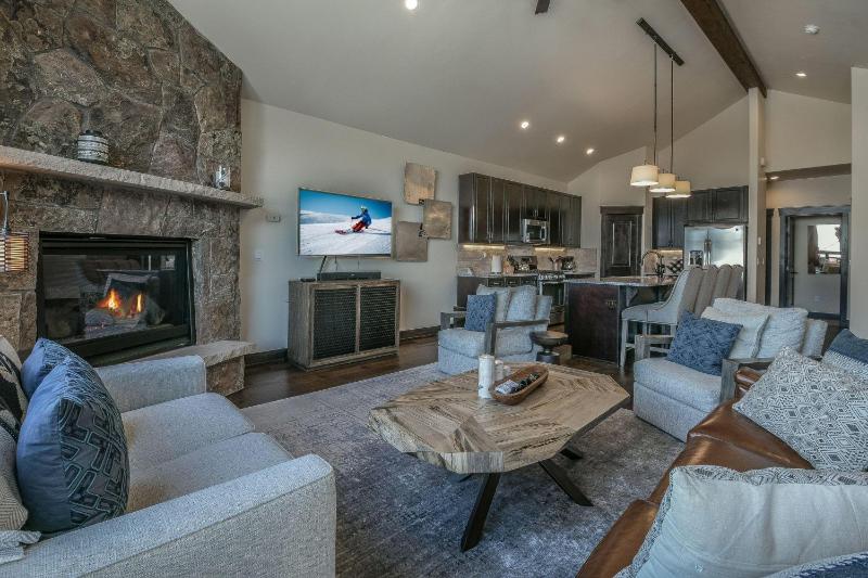 Four-Bedroom Holiday Home image 3