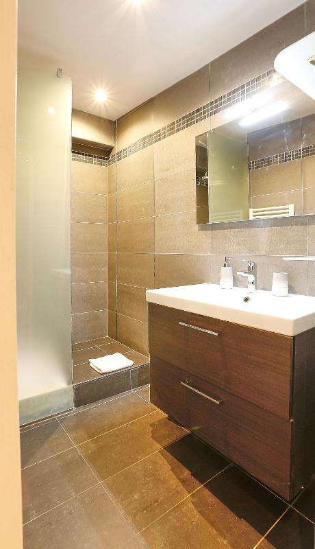 One-Bedroom Apartment (4 Adults) at 45 image 2