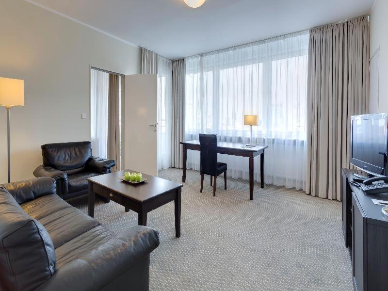 Room #6003176 image 4