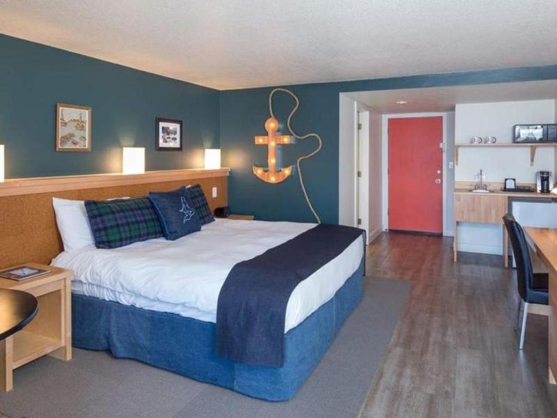 Surftides Hotel - image 23