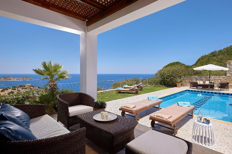 Okeanides Villas - image 10